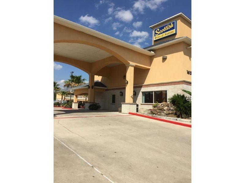 Scottish Inn And Suites Кейти Экстерьер фото