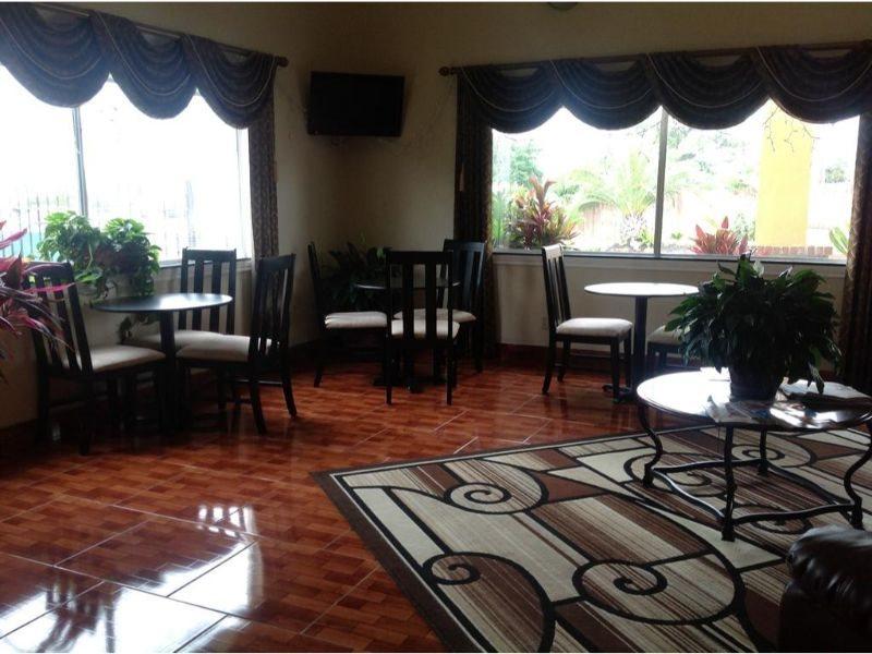 Scottish Inn And Suites Кейти Экстерьер фото