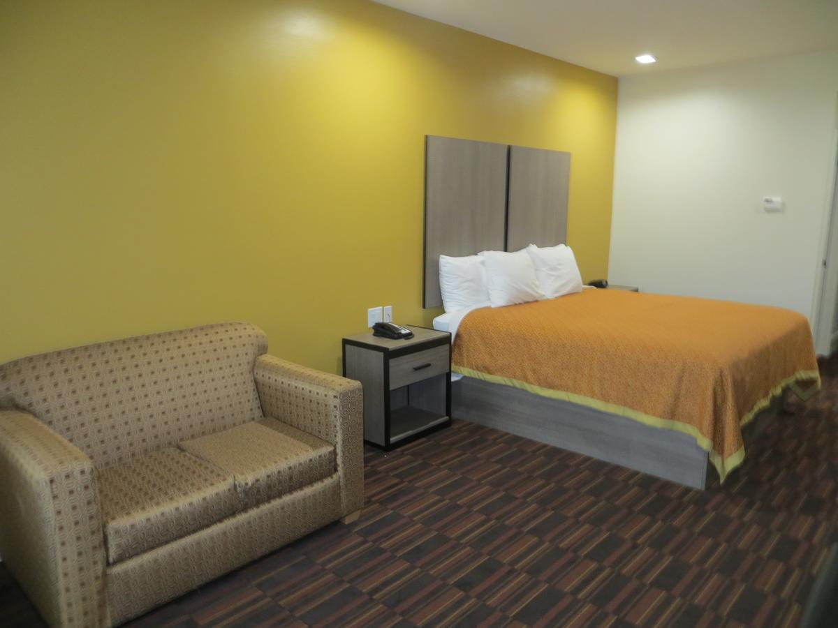 Scottish Inn And Suites Кейти Экстерьер фото
